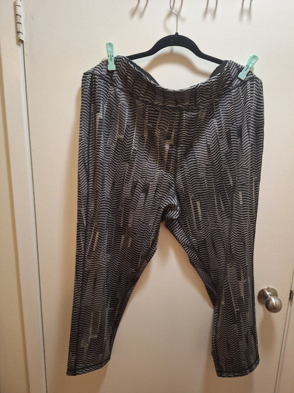 WORK OUT PANTS.